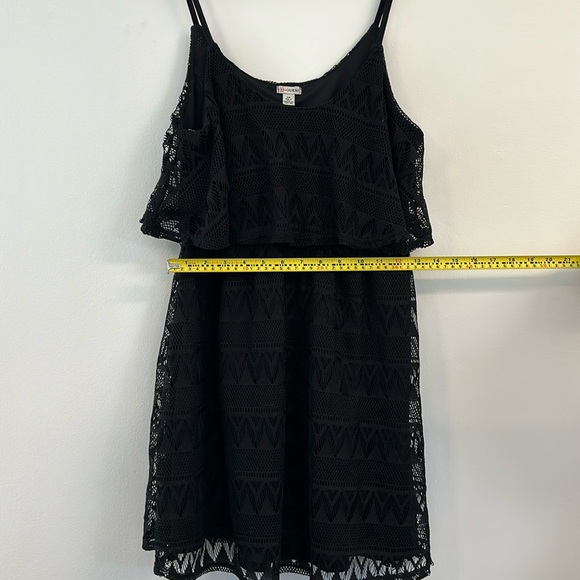 Guess black lace dress. - Picture 5 of 10